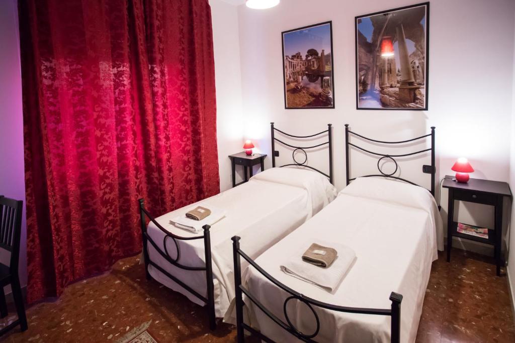 تيفولي B&B Villa Adriana الغرفة الصورة